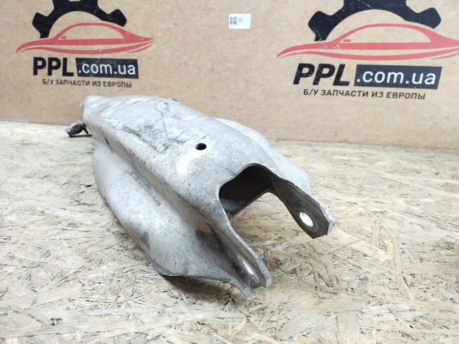 Chrysler 200 2014-2017 рычаг задний левый / правый нижний поперечный