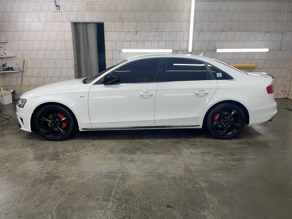 Продам Audi A4 В8 S-Line Quattro