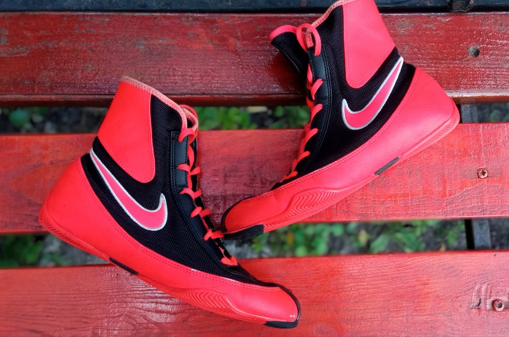 Nike Machomai 2 "Black/Bright Crimson"