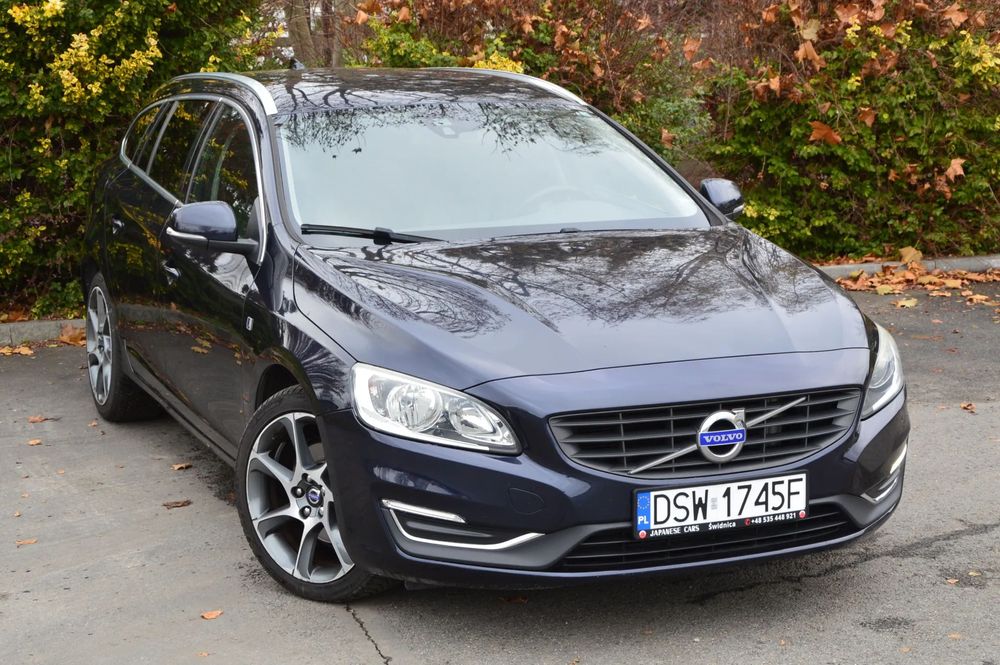 Volvo V60 Ocean Race 2.0 D3 150KM Automat Bezwypadkowy