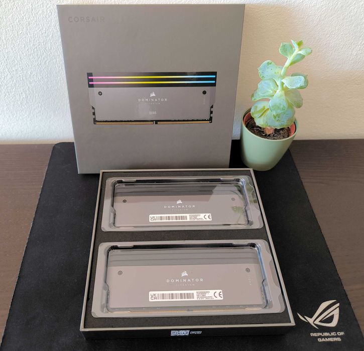 Memórias Corsair Titanium RGB DDR5 32GB | 6000Mhz CL30 (NOVO)