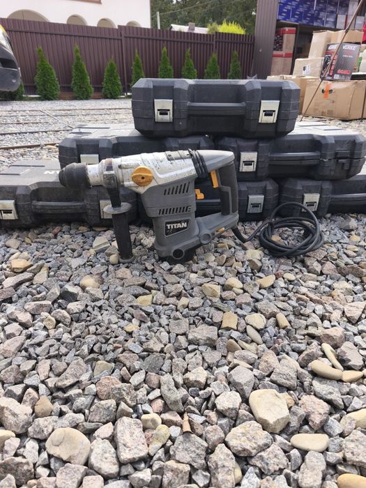 Перфоратор Titan TTB 653 SDS 1500 Вт 8 Дж з Англії