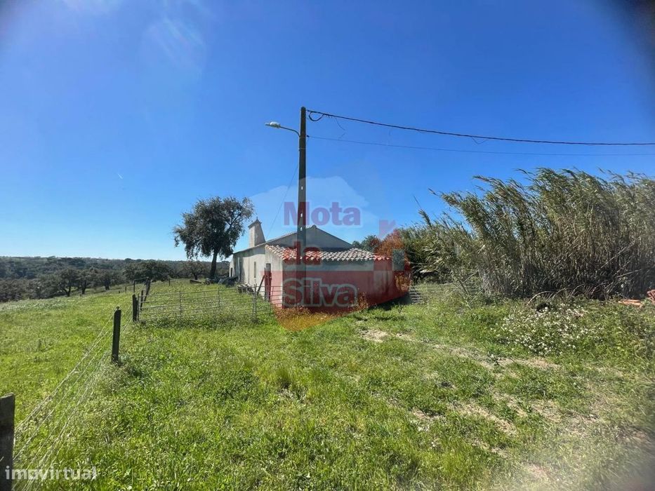 Quinta com casa em São Francisco da Serra