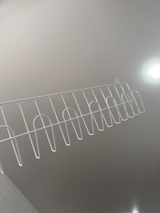 Полка арочна на 10 затискачів