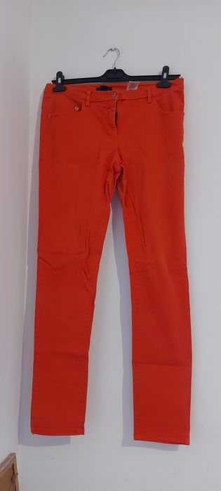 Calças de ganga laranjas