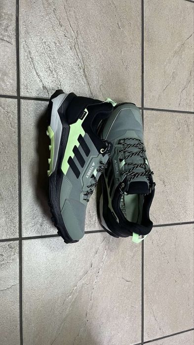 Кросівки Adidas Terrex Gore-Tex 45 р.