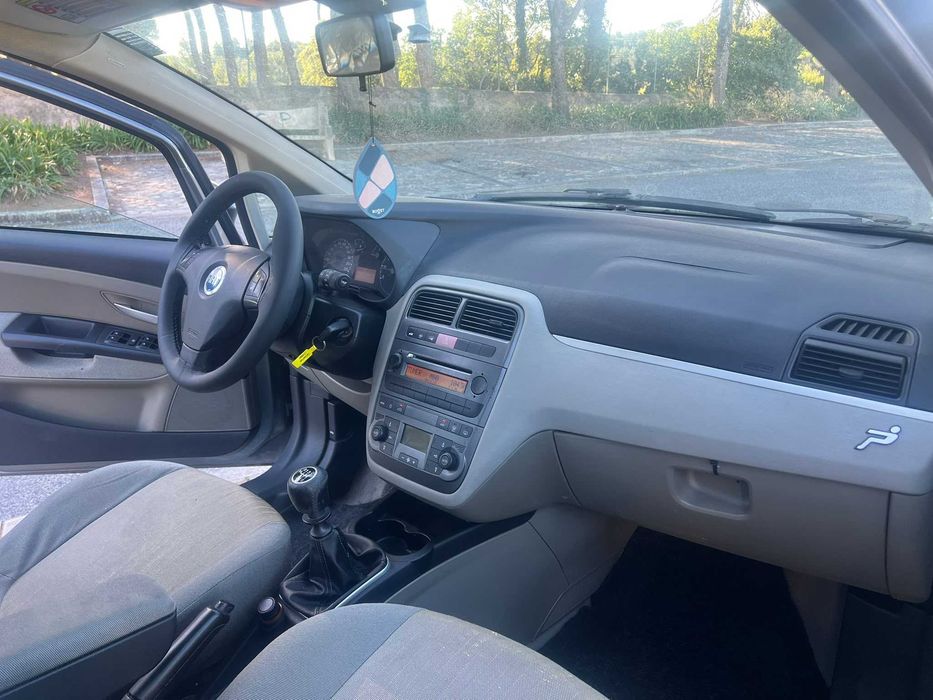 Fiat Grande Punto 1.3 Multijet (Apenas 1 Dono) - A circular diariamente
