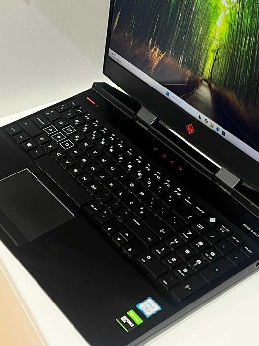 HP Omen 15 Gaming | i5-9300H · 16GB · 256SSD+480HDD · GTX 1650 – Recondicionado
