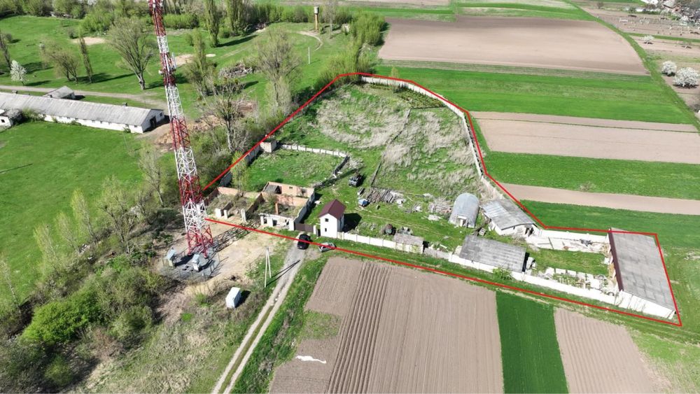 Ділянка із виробничо-складським приміщенням