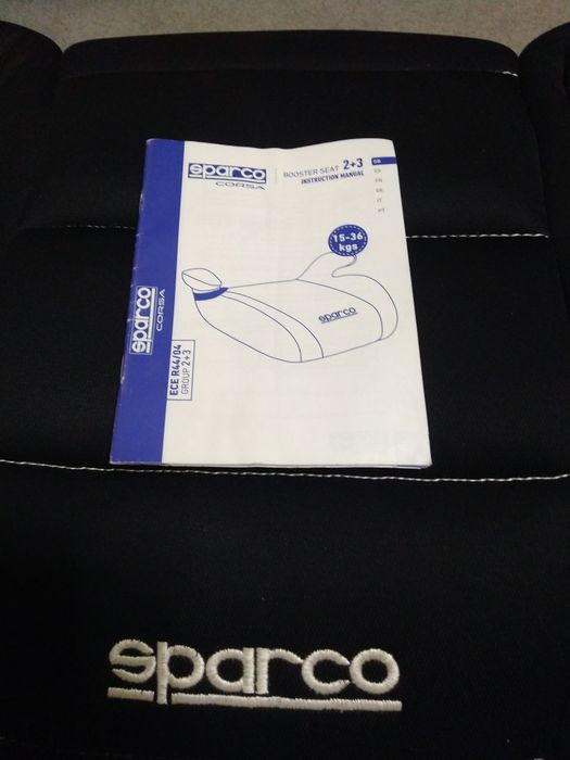 Автокресло-бустер SPARCO