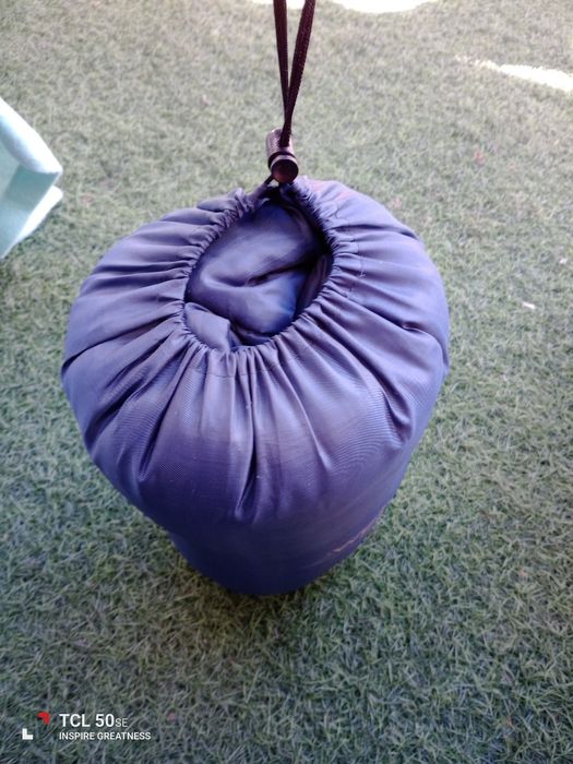 Tenho para vender dois sacos cama em bom estado 5€  cada um