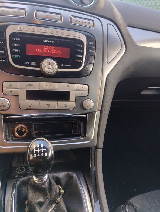 Ford Mondeo kombi 2.5T gaz