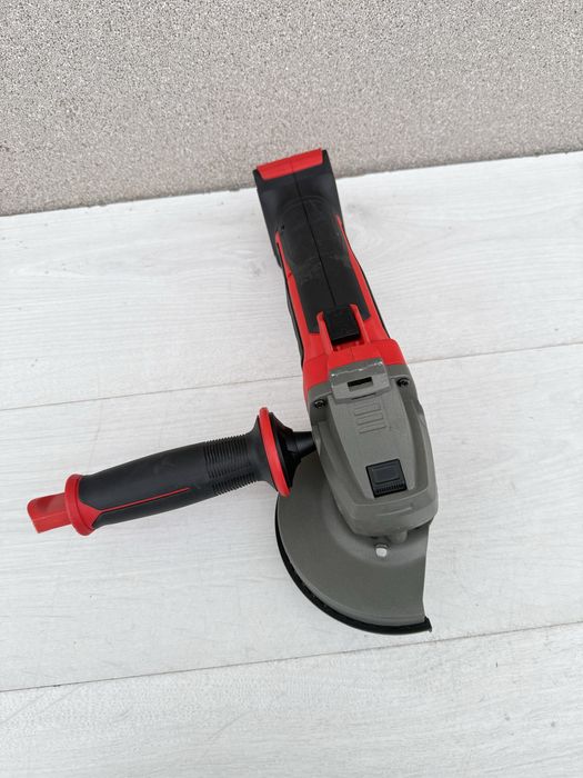 Акумуляторна кутова шліфувальна машина Einhell X-Change TE-AG 18/125