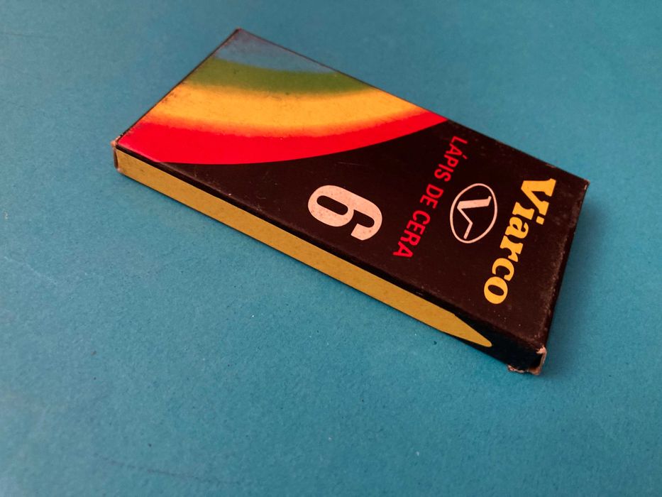 Caixa com 6 Lápis de Cera da marca Viarco Anos 80