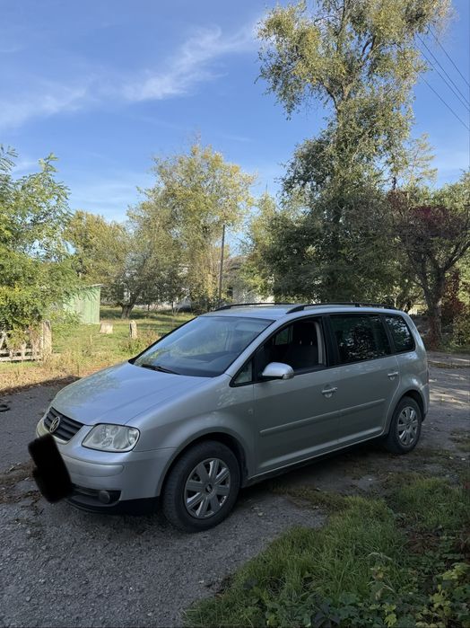 Продам хорошую машину