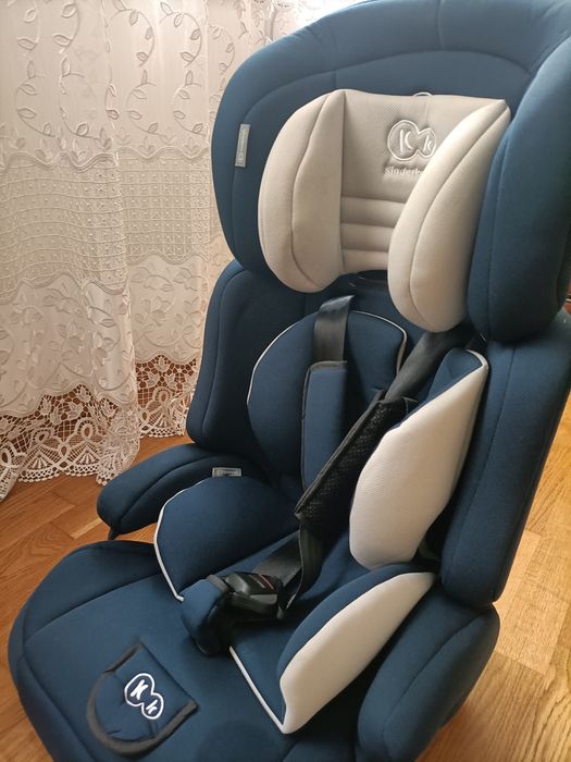 Дитяче автокрісло