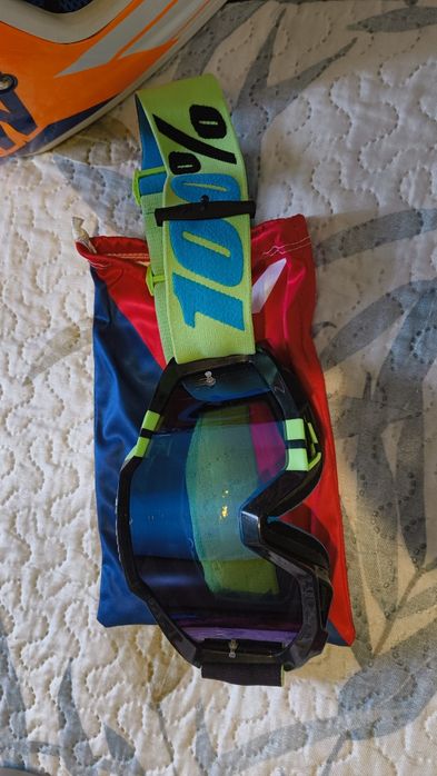 Capacete Pull-in+ óculos 100%
