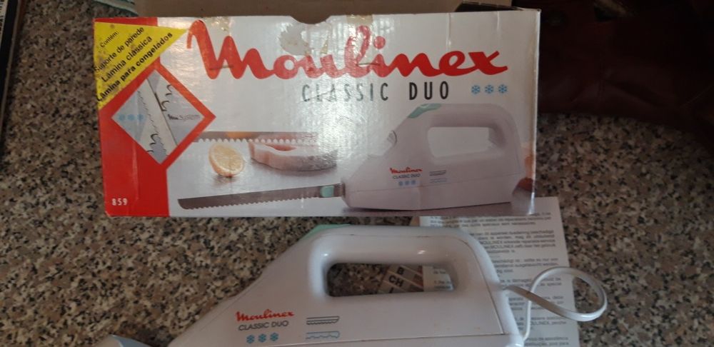 Faca Eléctrica Moulinex Nova