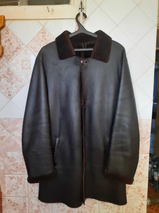 чоловіча шкіряна  куртка