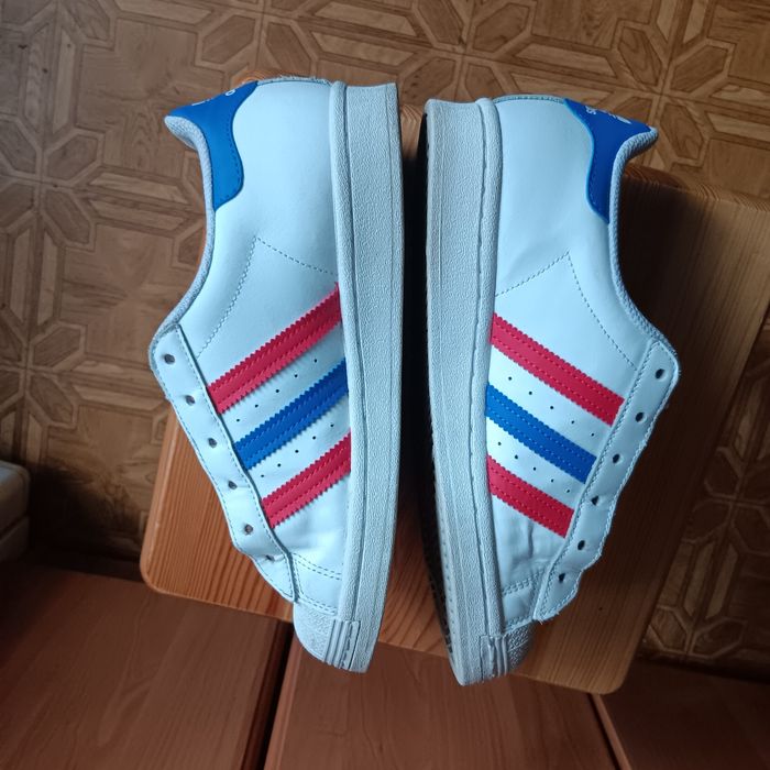 Damskie buty sportowe Adidas
