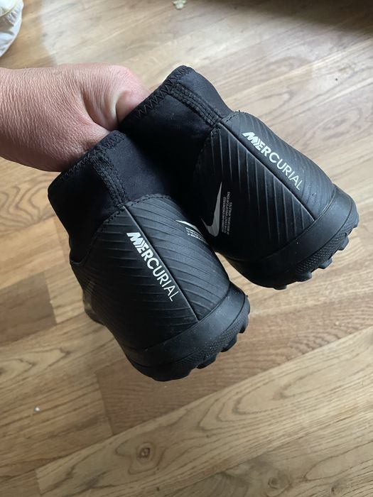 Buty piłkarskie Nike mercurial roz 45 korki