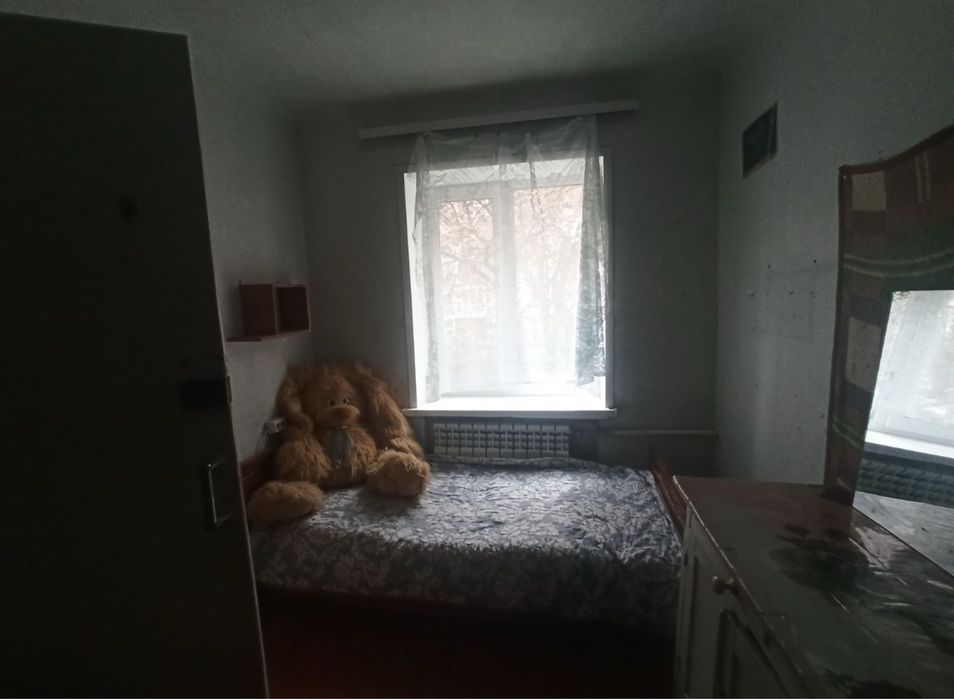 Здам кімнату(койко-місце) тільки дівчатам(до 30)