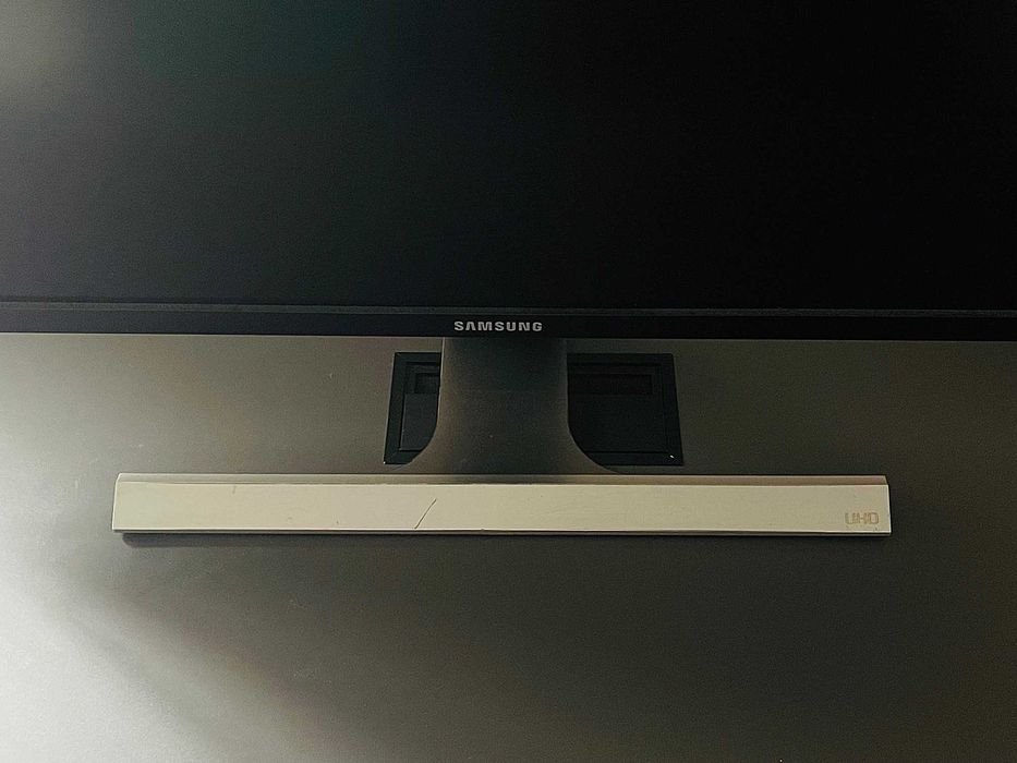 Monitor SAMSUNG model U28D590D 28" 4K