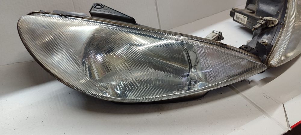 Lampy przednie Peugeot 206 lampy przód lewa prawa komplet