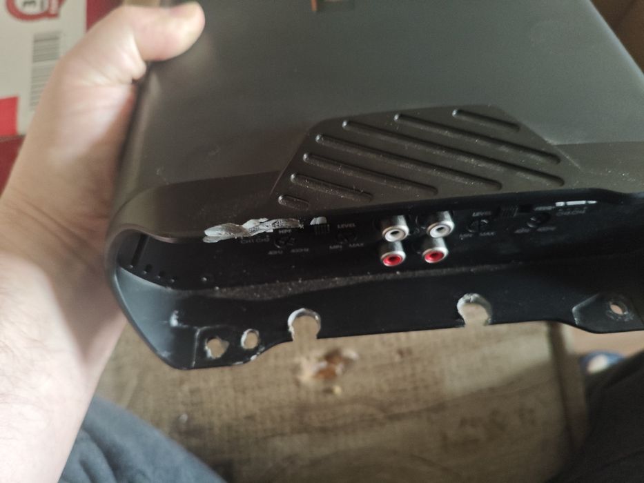 Авто усилитель JBL Concert A704