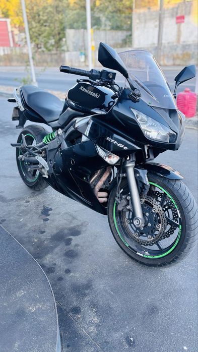 Moto Kawasaki Ninja Er6F