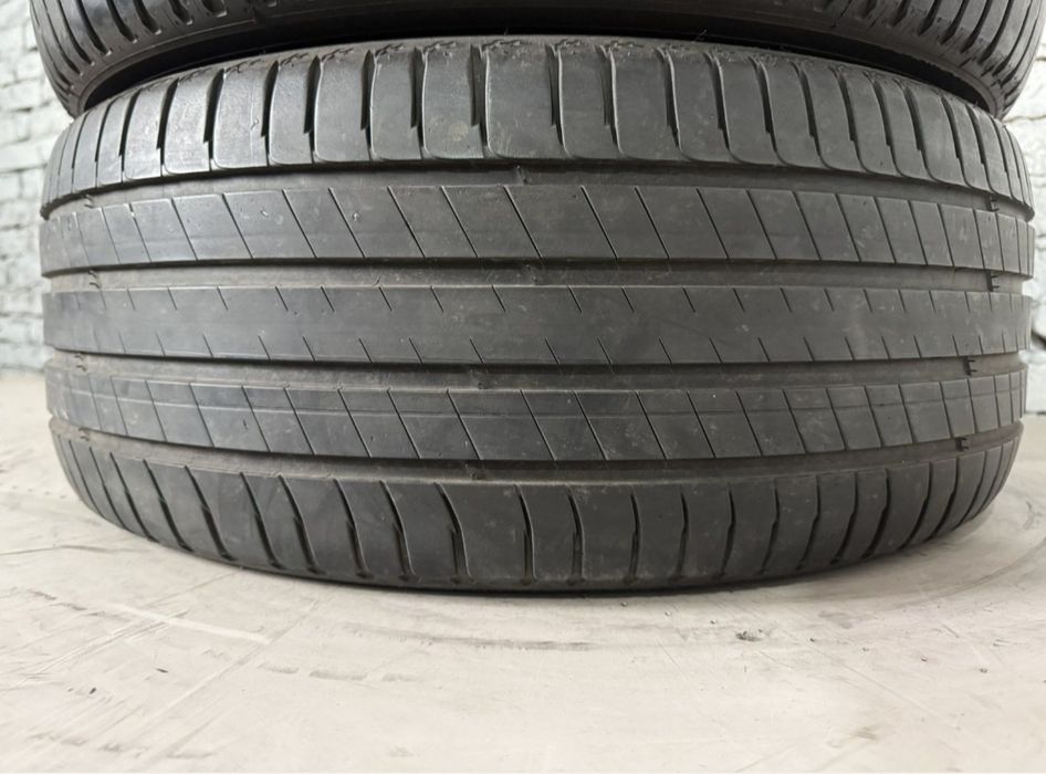 Літні шини Michelin 255/45 R20