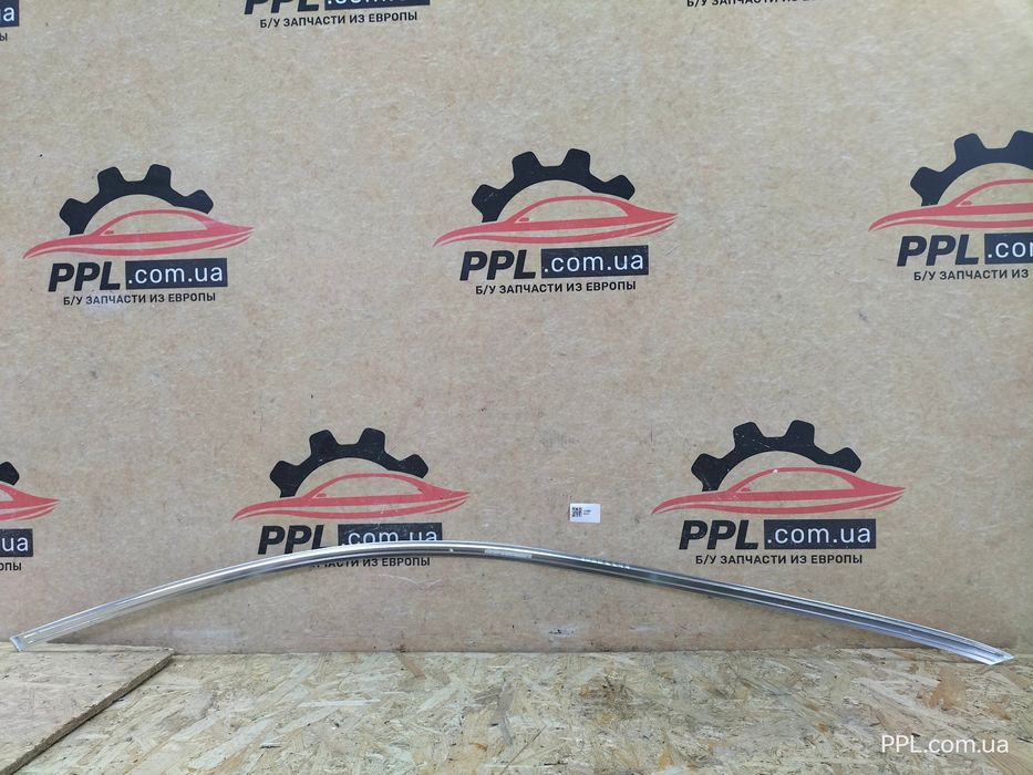 Mercedes E-Class W213 16-19 молдинг двери передней левой A2136900180