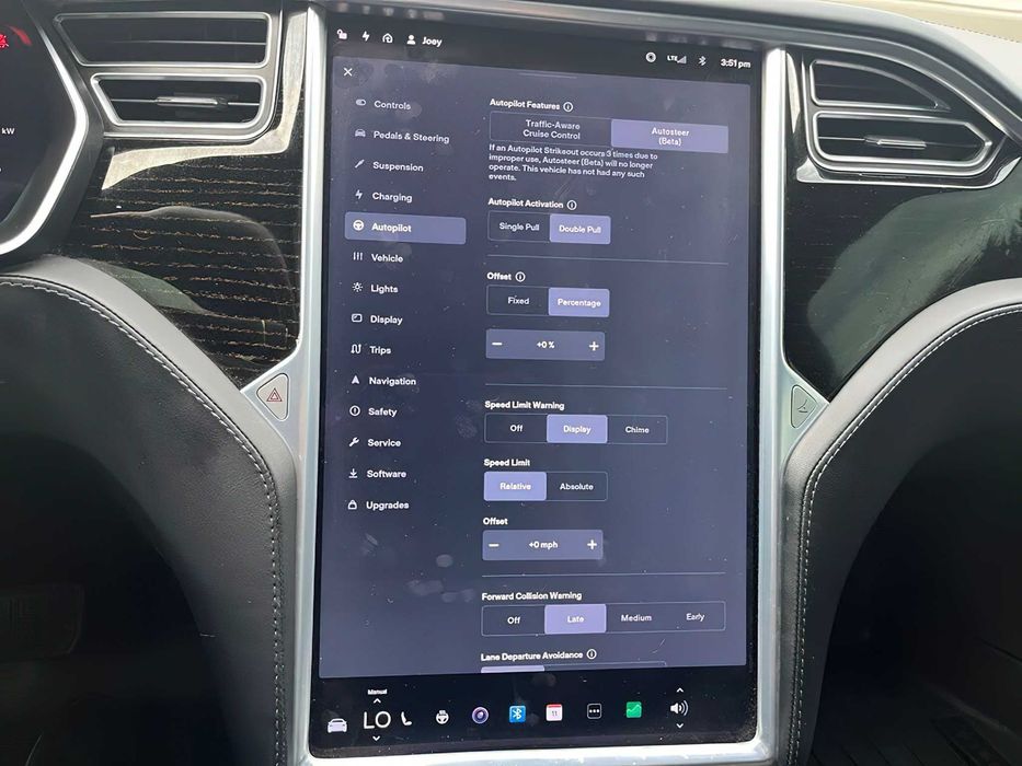 Tesla Model S      2016