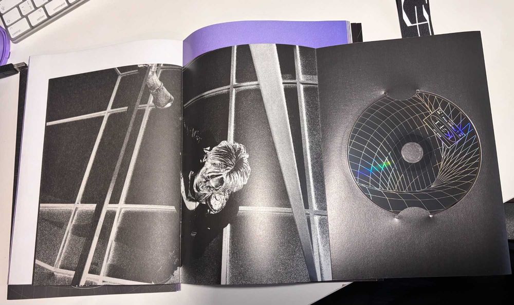 кпоп альбом "KAI" Photobook ver. Z - Purple