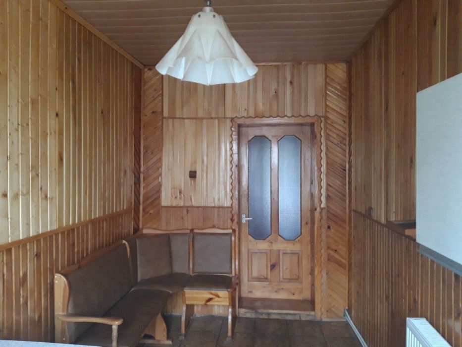 Продається 2-х кімнатна квартира  в самому центрі смт. Рожнятів