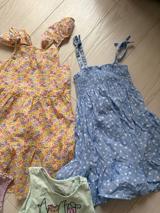Літні сукні плаття 116-122 см Primark Sinsay Pusheen