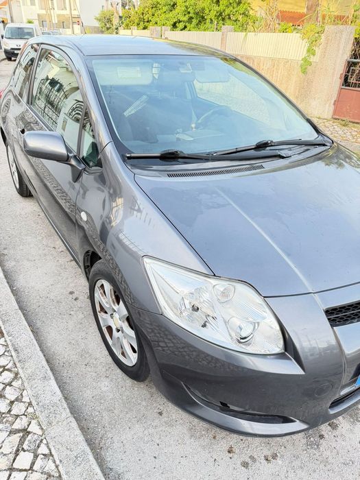 Toyota Auris 1.4 D-4D Sol foto 2