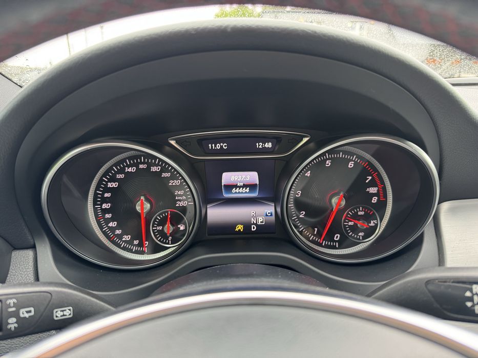 Mercedes-Benz GLA 200 / Bezwypadkowy / wyposażenie AMG