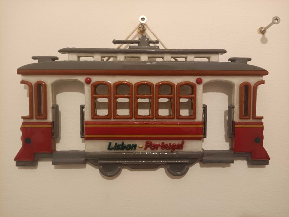 Funicular em Madeira e Resina – Artesanal