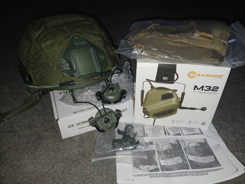 Берцы фирмы,,NEO"Польша+Каска, разгрузка, наушники и д.р