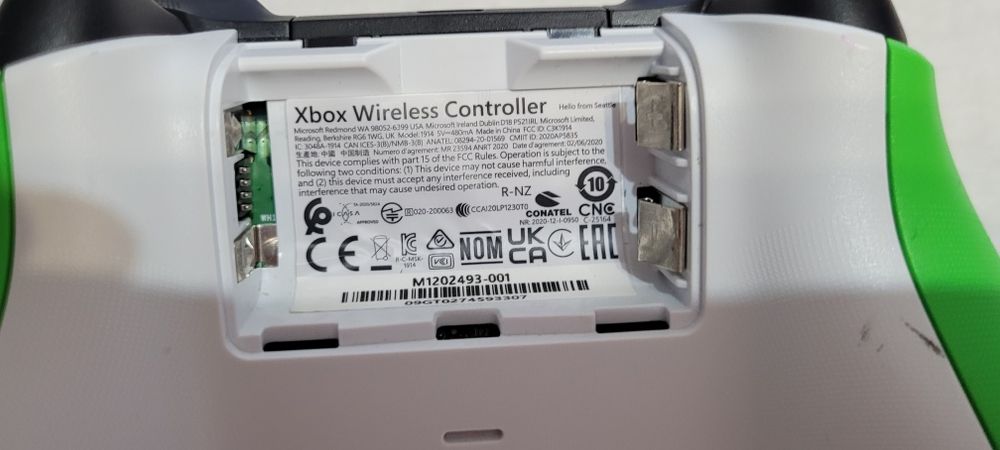 Беспроводной геймпад Microsoft Xbox Series X/S Wireless Controller Velocity Green