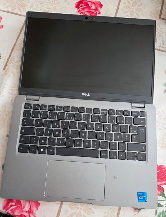 Dell Latitude 5320-Intel Core i7 11º Gen - Windows 11 Pro