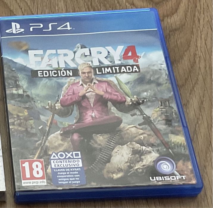 PS4 como nova, 2 comandos + 6 jogos, etc.