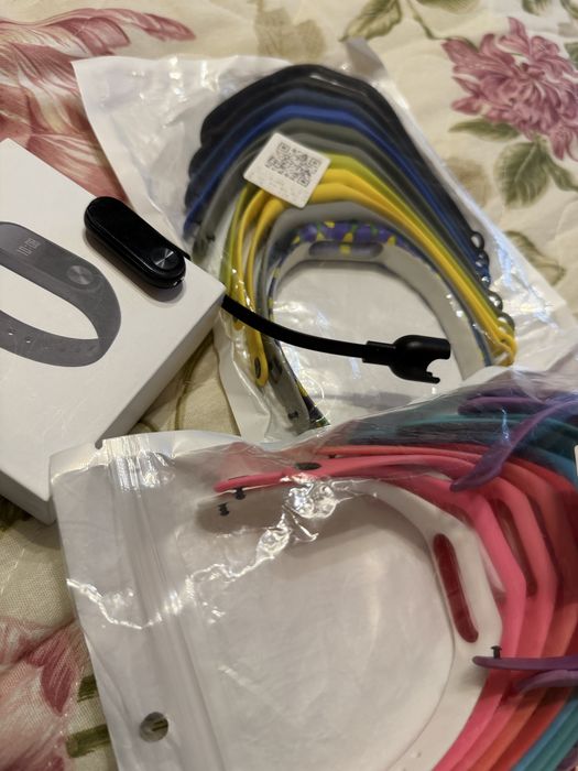Xiaomi mi band та браслети