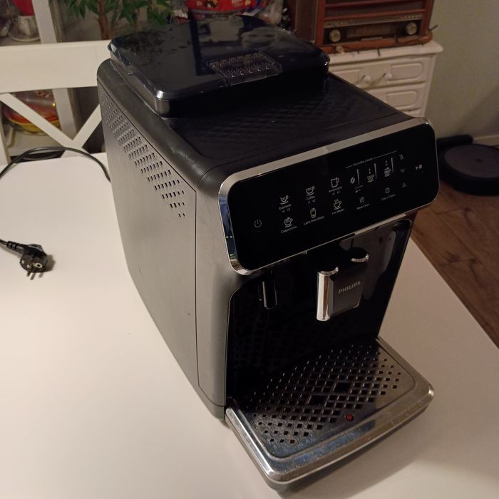 Ekspres automatyczny Philips Latte Go