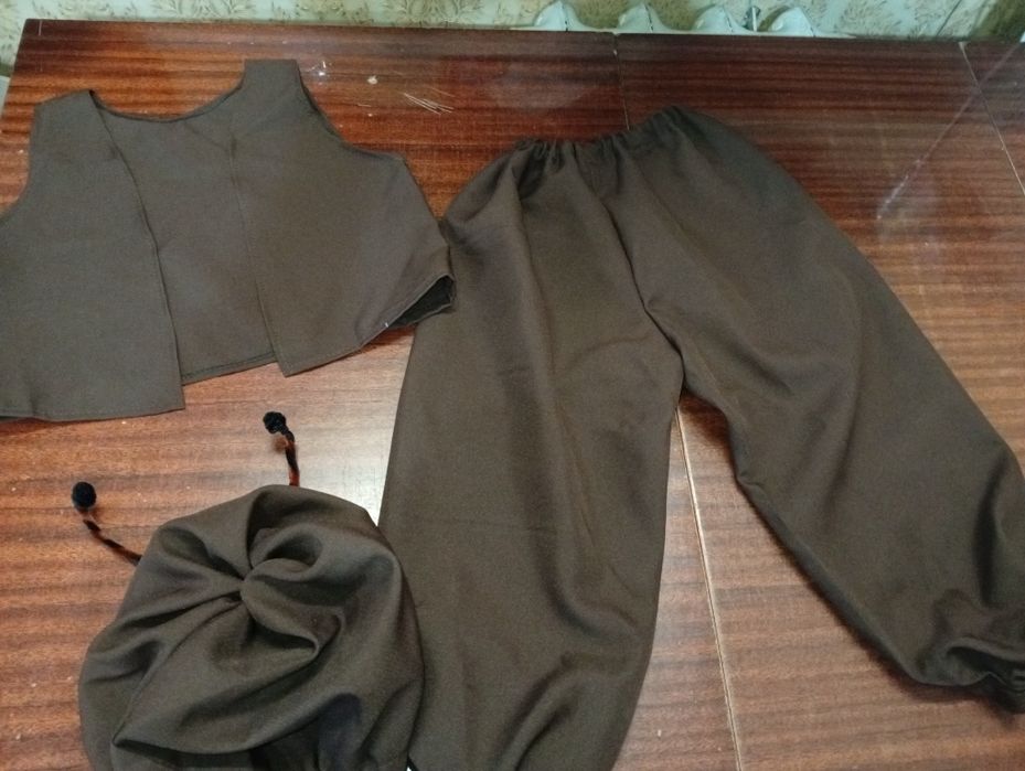 Жучки,коник,мурашки, бедрик,джмелик, кузнечік костюми до свята весни.