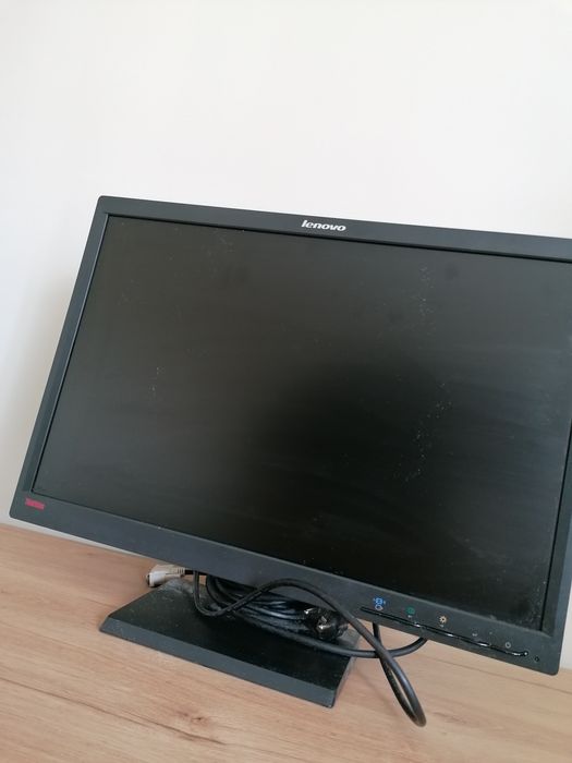 Monitor Lenovo 22" DVI