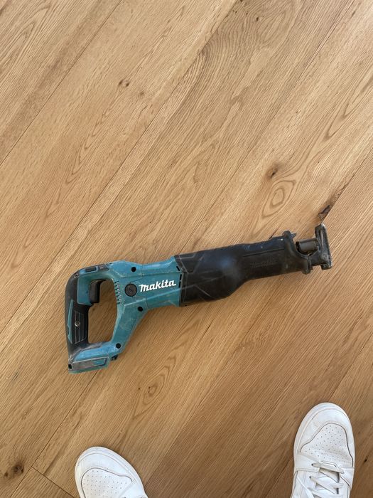 Makita djr 186 piła szablasta