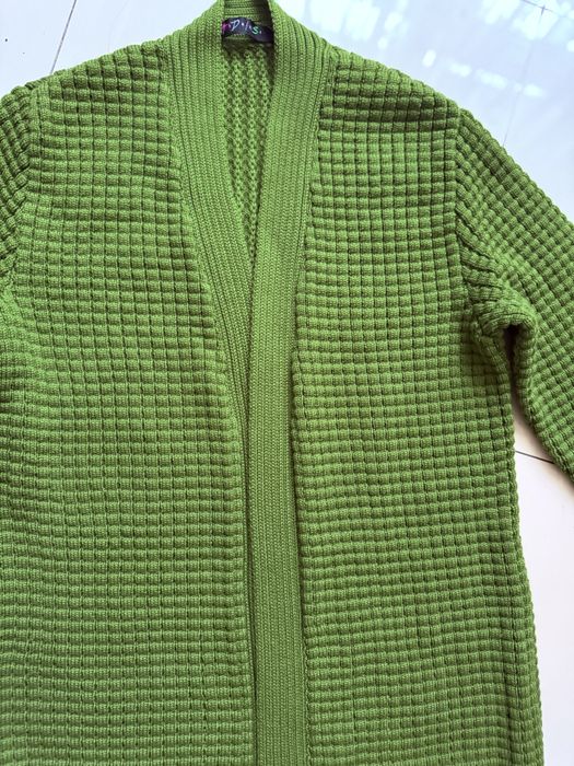 Продам комфортный кардиган в идеалтном состоянии , 80%шерсть, 20%акрил