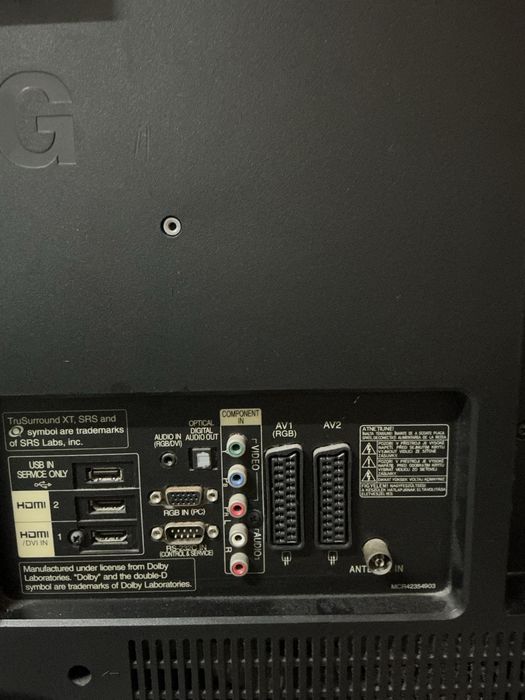 TV  LG 32LH301C (32 polegdas) em excelente estado e a funcionar perfeitamente